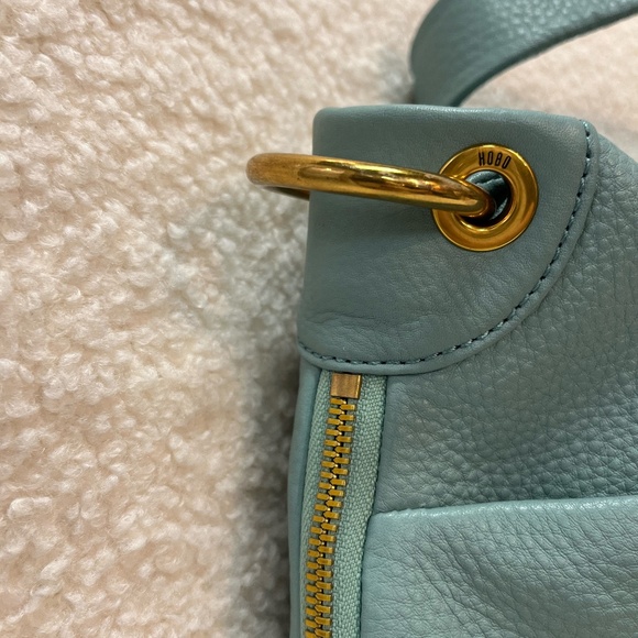 HOBO - Fern Tote Purse Leather Straps Pale Green NWT - Picture 4 of 9